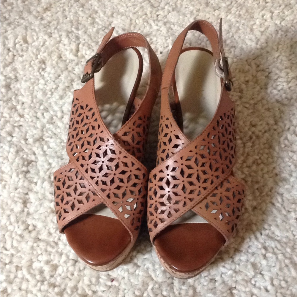 Brown wedges